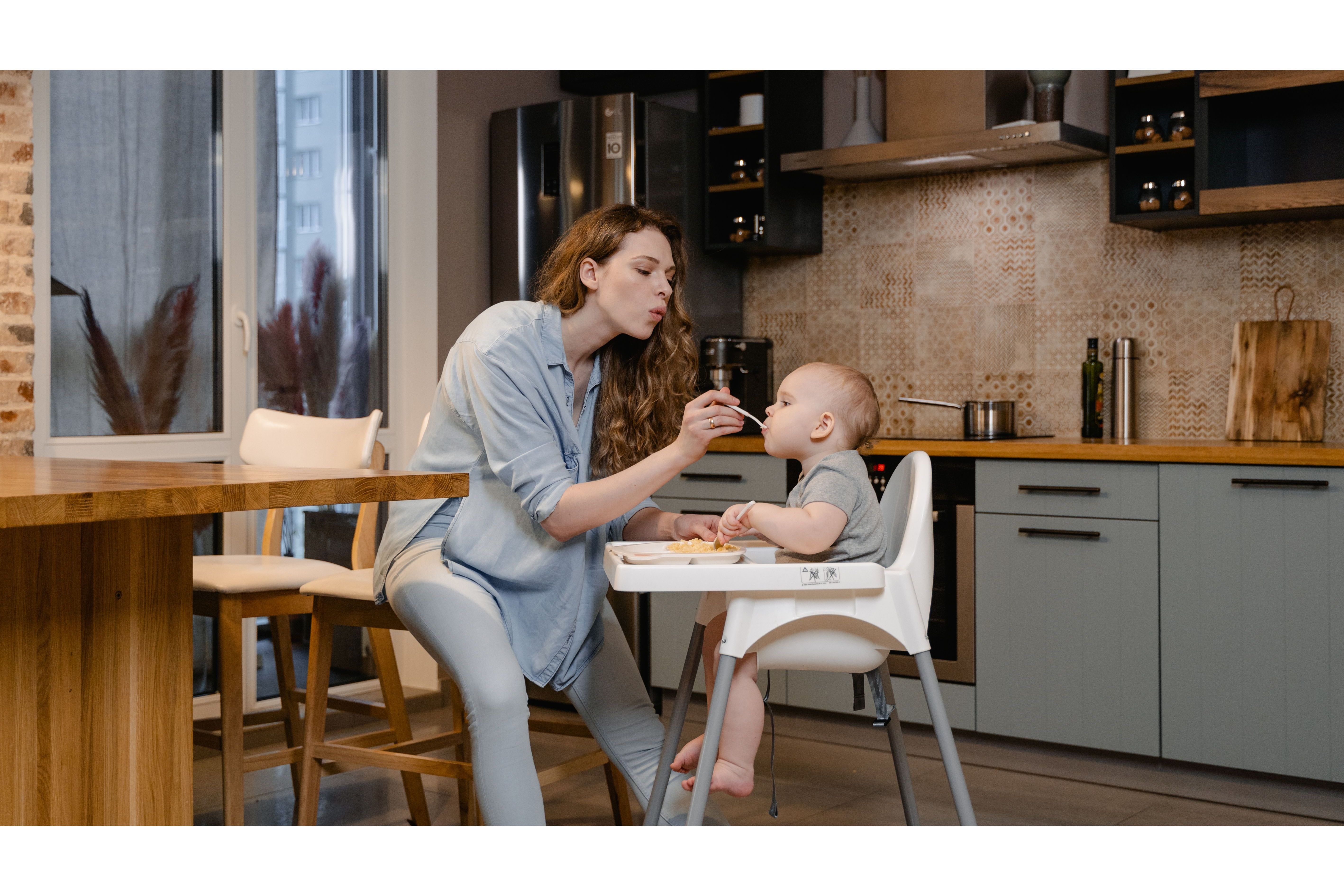 Baby Feeding Schedule by Age: What to Feed Your Baby From 6–12 Months